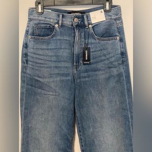 Express Women’s Wide Leg Jean 4L
